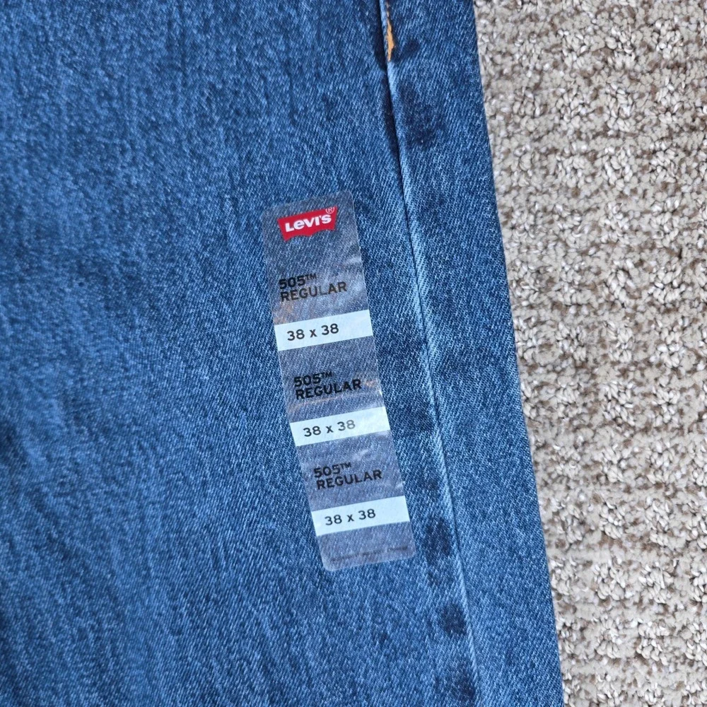 Levis 505 Regular Fit Straight Leg Jeans Mens 38x38 Blue Denim 100% Cotton NWT
